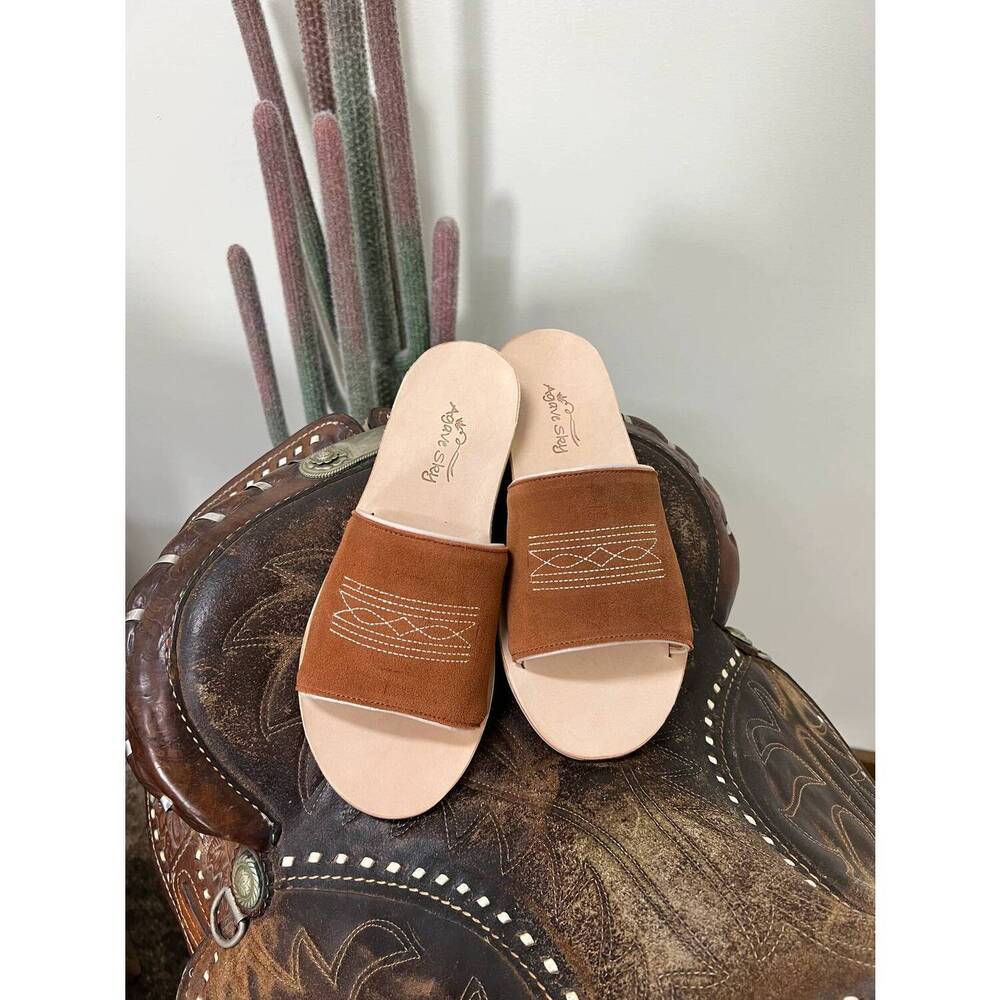NEW AGAVE SKY women's nadia suede out sandals in rust